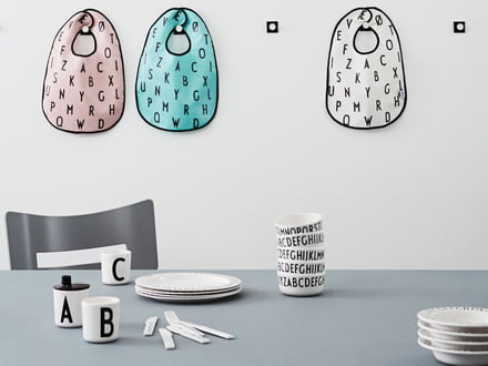 AJ Lätzchen von Design Letters