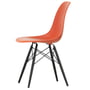 Vitra - Eames Plastic Side Chair DSW, Ahorn dunkel / poppy red (Filzgleiter basic dark)