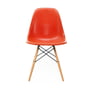 Vitra - Eames Fiberglass Side Chair DSW, Ahorn gelblich / Eames red orange (Filzgleiter weiß)