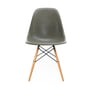Vitra - Eames Fiberglass Side Chair DSW, Ahorn gelblich / Eames raw umber (Filzgleiter weiß)