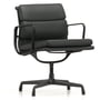 Vitra - EA 208 Soft Pad Chair Aluminium beschichtet tiefschwarz mit Armlehnen, drehbar, Leder schwarz