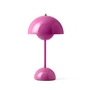 &Tradition - Flowerpot Akku Tischleuchte VP9 mit magnetischem Ladekabel, glänzend, tangy pink