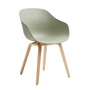 HAY - About A Chair AAC 222, Eiche lackiert / pastel green 2.0 (Kunststoffgleiter)