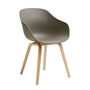 HAY - About A Chair AAC 222, Eiche lackiert / khaki 2.0 (Kunststoffgleiter)
