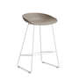 Hay - About A Stool AAS 38 Barhocker H 76, weiß / khaki 2.0 (Filzgleiter)