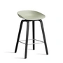 HAY - About A Stool AAS 32 H 75 cm, Eiche schwarz lackiert / Edelstahl / pastel green 2.0 (Kunststoffgleiter)