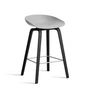 HAY - About A Stool AAS 32 H 75 cm, Eiche schwarz lackiert / Edelstahl / concrete grey 2.0 (Kunststoffgleiter)