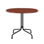 Gubi - Carmel Bistro Loungetisch, 75 x 75 cm, schwarz / rock red