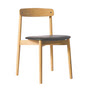 Andersen Furniture - Unite Stuhl, Eiche weiß pigmentiert / schwarz (PU)