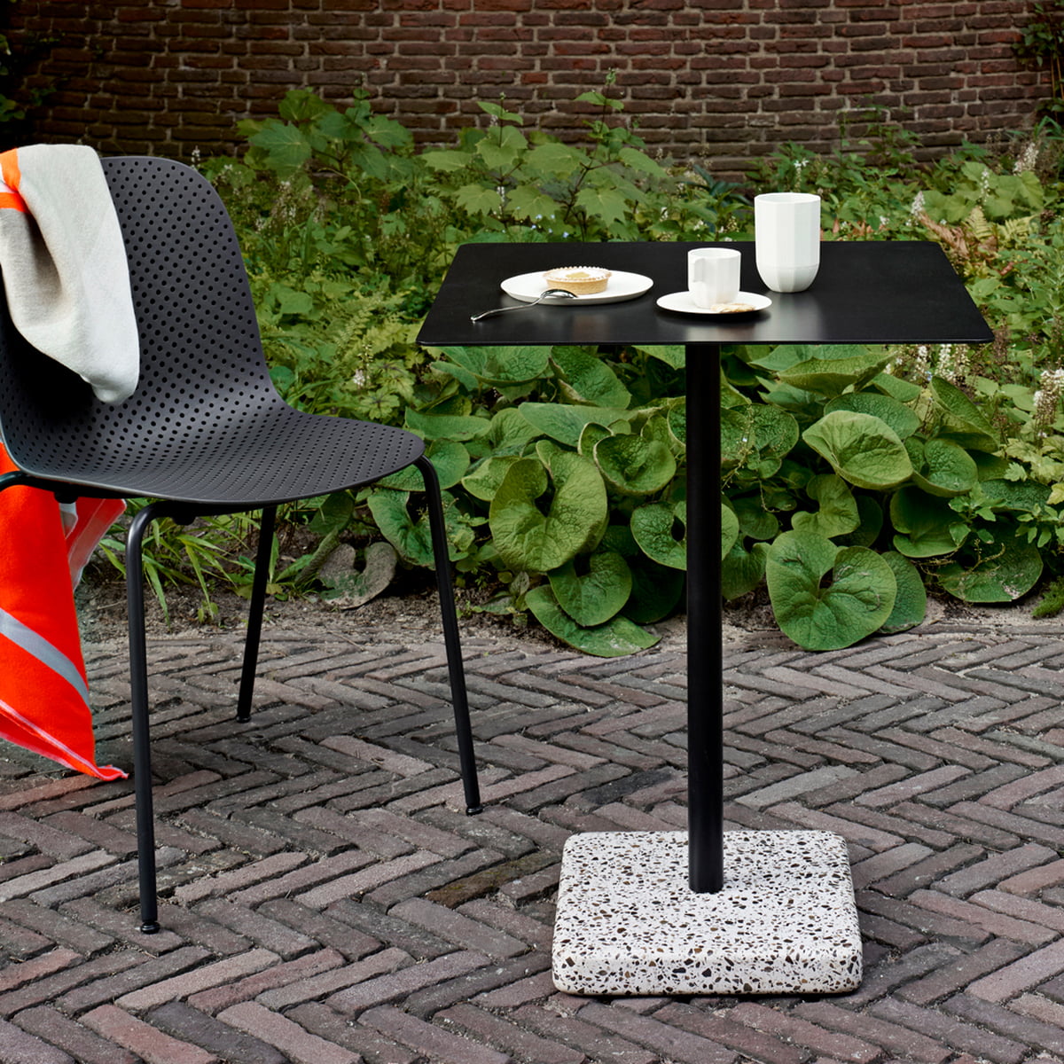 Terrazzo Tisch quadratisch von Hay im Shop