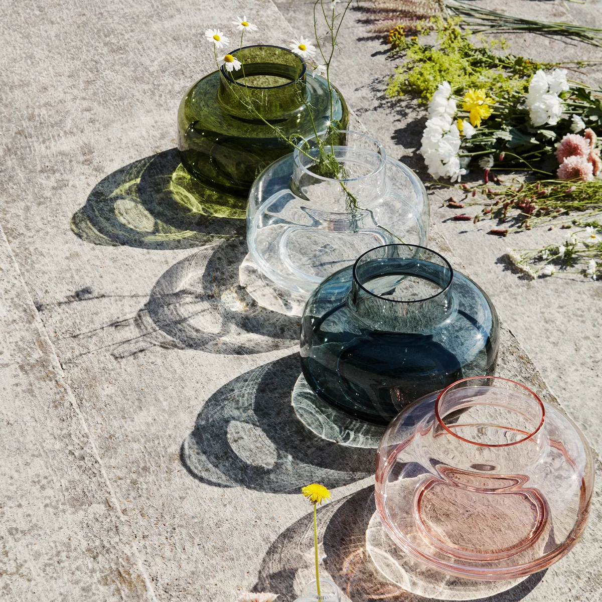 marimekko Urna CLAY フラワーベース Urna Vase Ø 30 cm von Marimekko | Connox