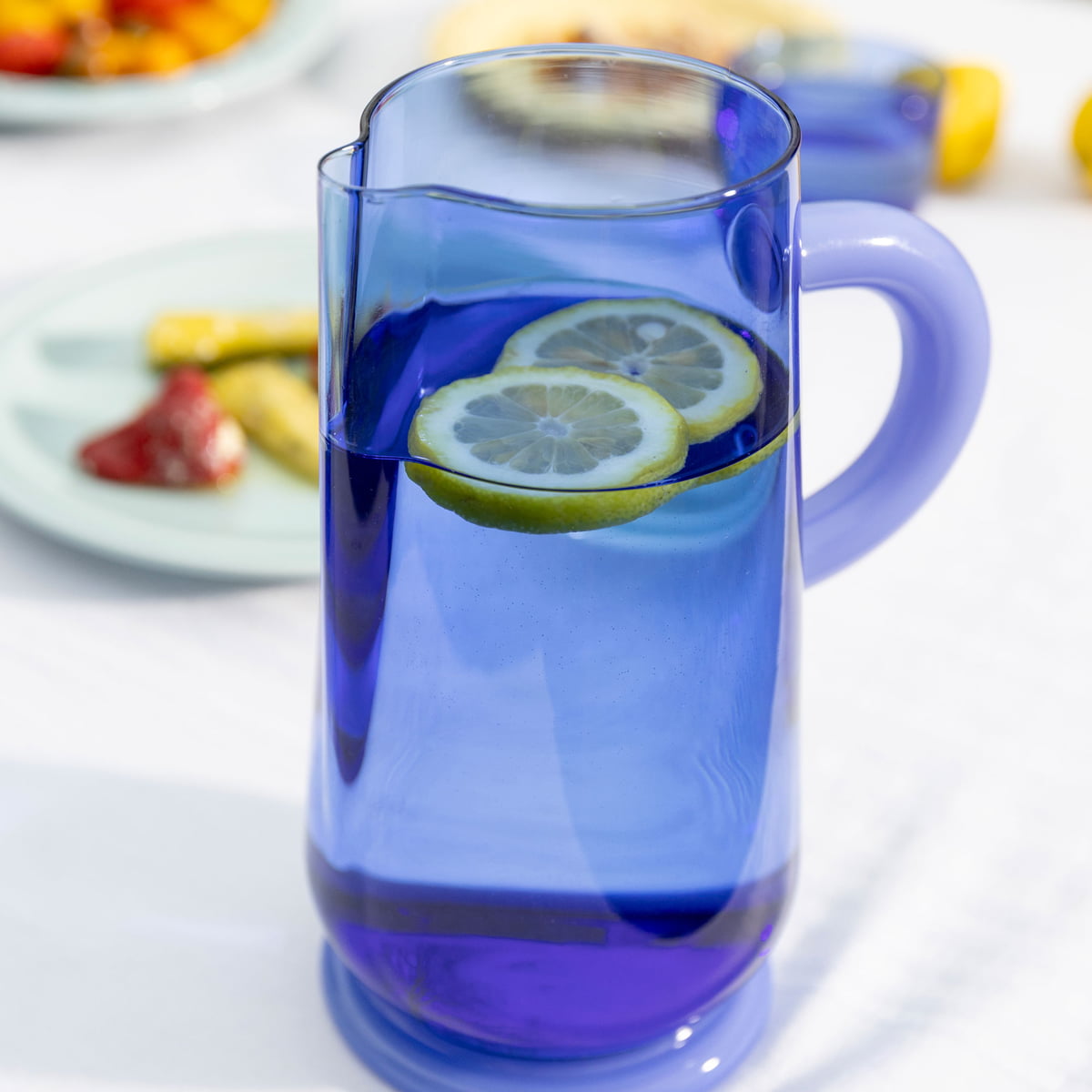 Dew Karaffe 1 L, blue von &klevering