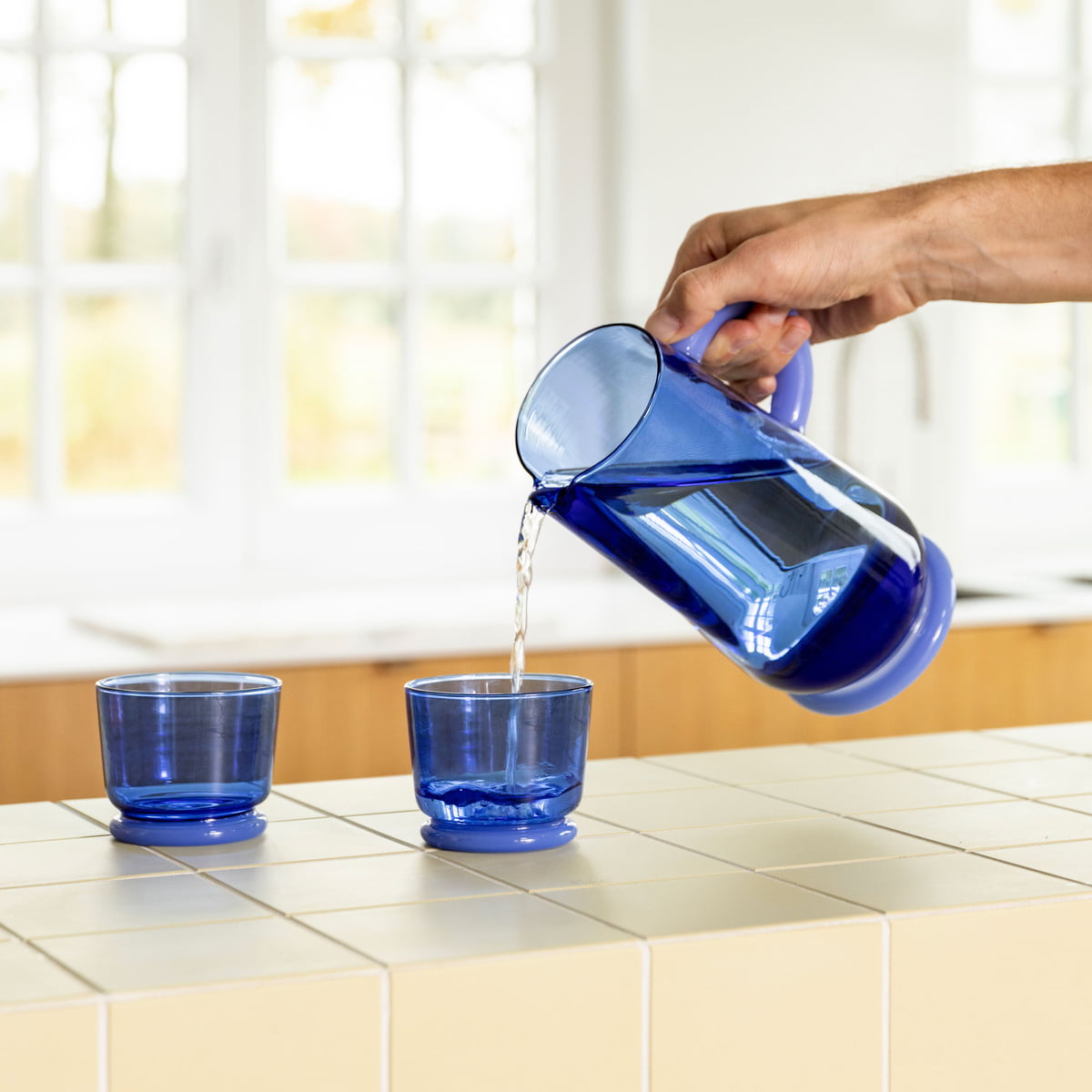 Dew Karaffe 1 L, blue von &klevering
