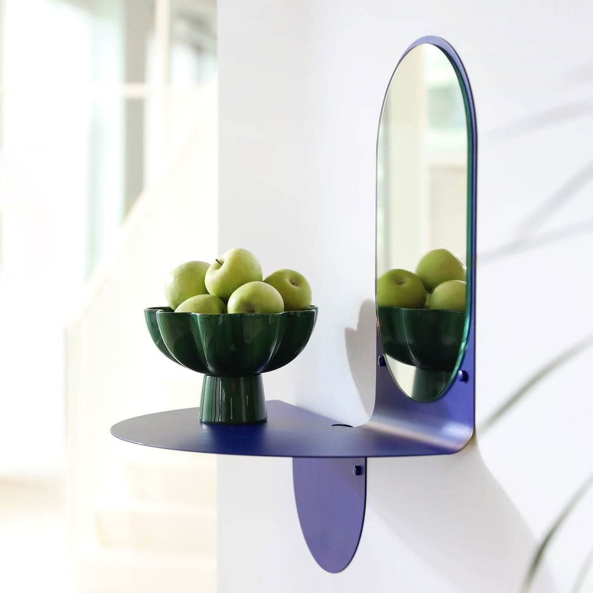 Flip Spiegel, 53 x 63 cm, blau von &klevering