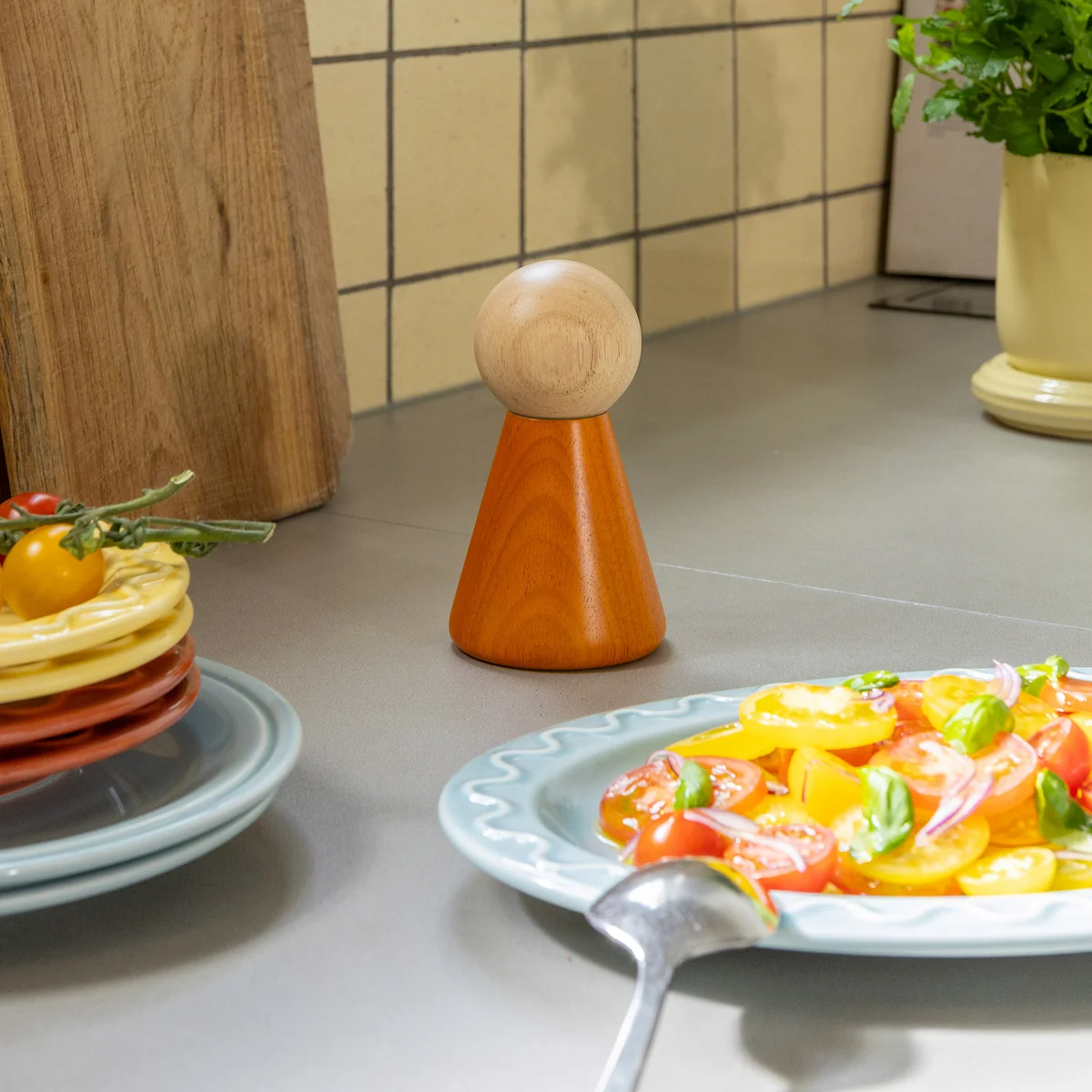 &klevering - Halma Salz- und Pfeffermühle, klein, orange / mehrfarbig