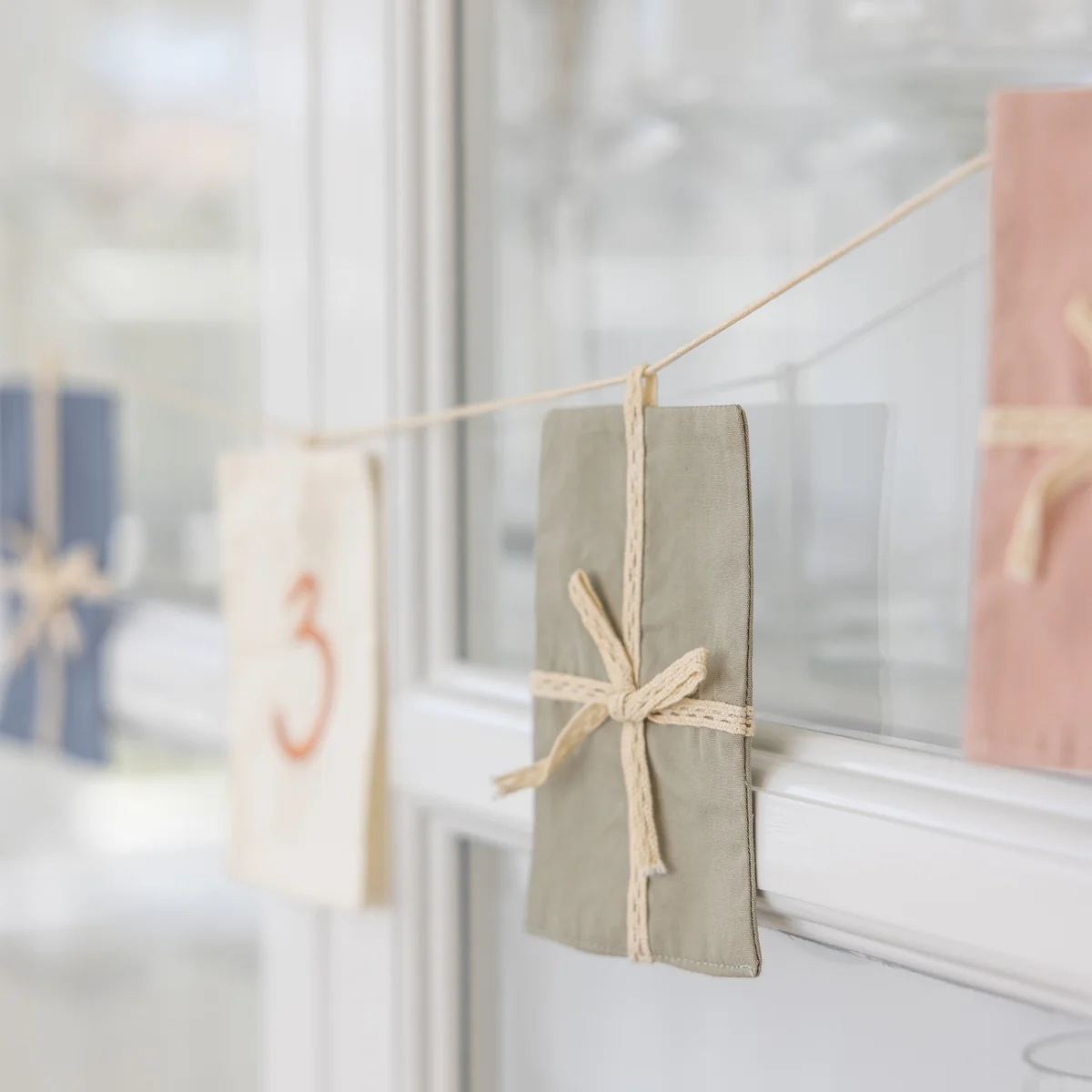 Sebra - Geburtstagsfahne Wimpel, Zahlen 0-9, Mehrfarbig