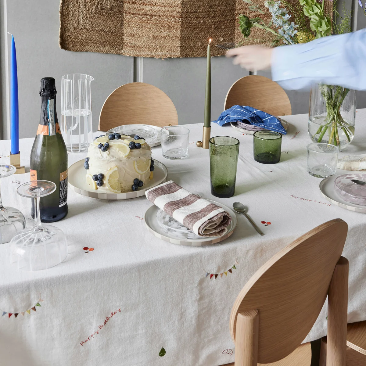 OYOY - Geburtstagstischdecke