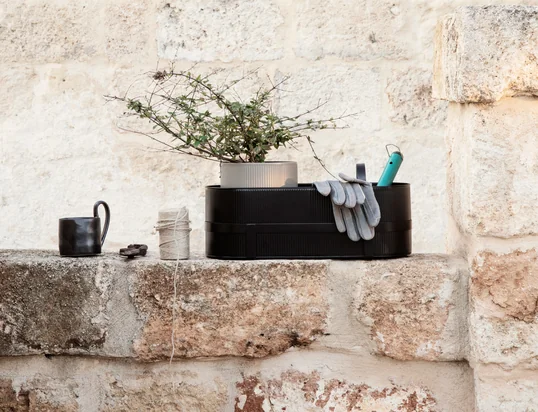 Entdecken Sie eine Vielzahl von Blumentöpfen, Pflanzgefäßen, Giesskannen und Heimtierbedarf!