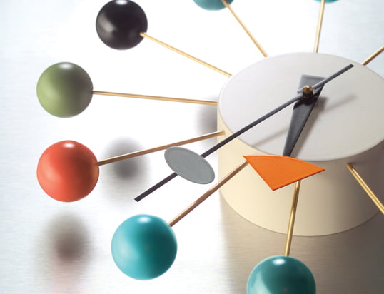 Entdecken Sie eine Vielzahl von Weckern, Tisch-, Wand- und Armbanduhren!