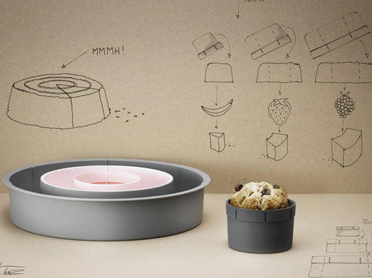 Rig-Tig by Stelton Backformen - erhältlich bei connox.de. Die RIG-TIG-Backform besteht aus drei Formen unterschiedlicher Größe, die ineinander passen.