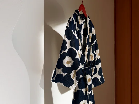 Marimekko - Unikko Bademantel, off-white / sage