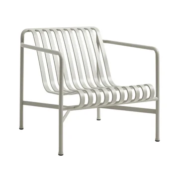 Der Palissade Lounge Chair Low in hellgrau