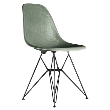 Eames Fiberglass Side Chair DSR von Vitra - basic dark / Eames sea foam green