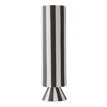 Toppu Vase Ø 8,5 x H 31 cm von OYOY in schwarz / weiß