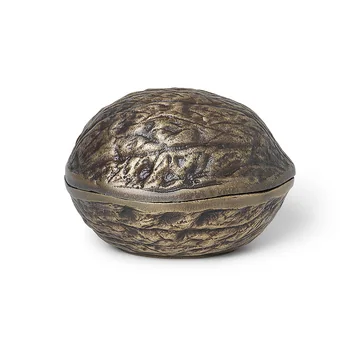 Forest Nut Deko Box von Ferm Living in einem antiken Messing-Finish