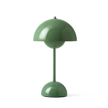 &Tradition - Flowerpot Akku Tischleuchte VP9 mit magnetischem Ladekabel, salbeigrün (Limited Edition)