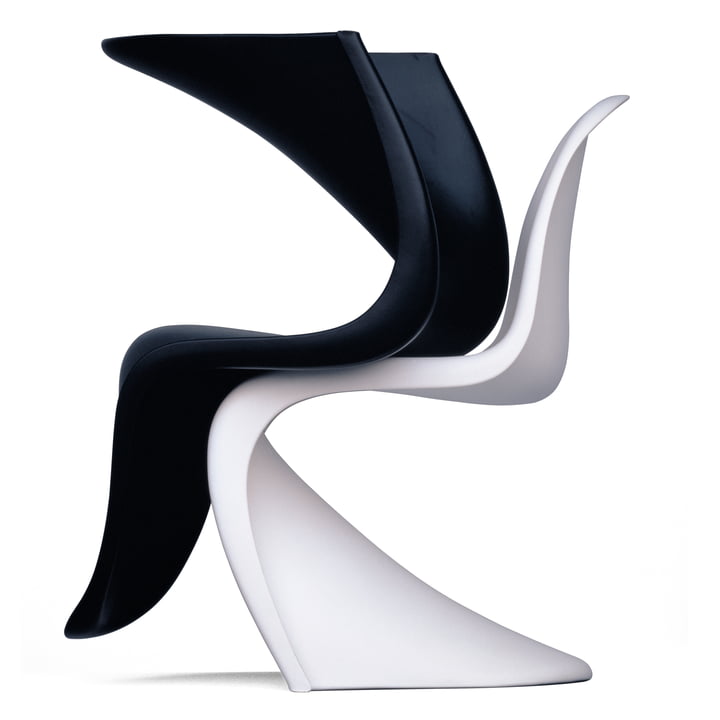 Panton Chair von Vitra in weiß und schwarz