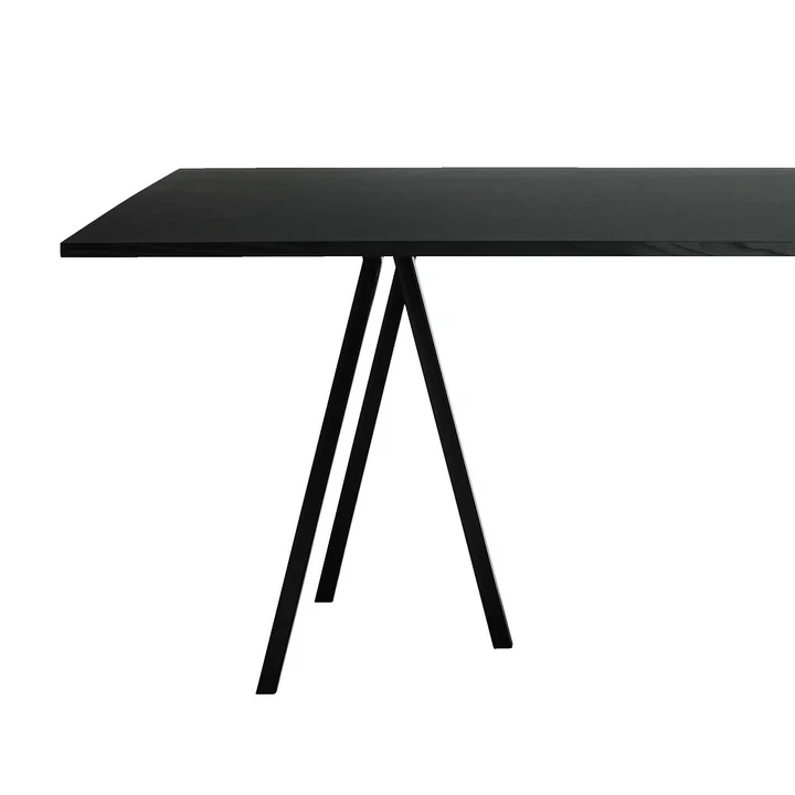 Loop Stand Frame Tischböcke mit Tischplatte von HAY