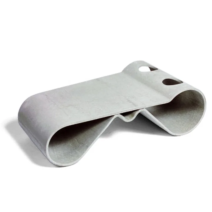 Der Willy Guhl Loop Outdoor-Tisch von Eternit ist asbestfrei