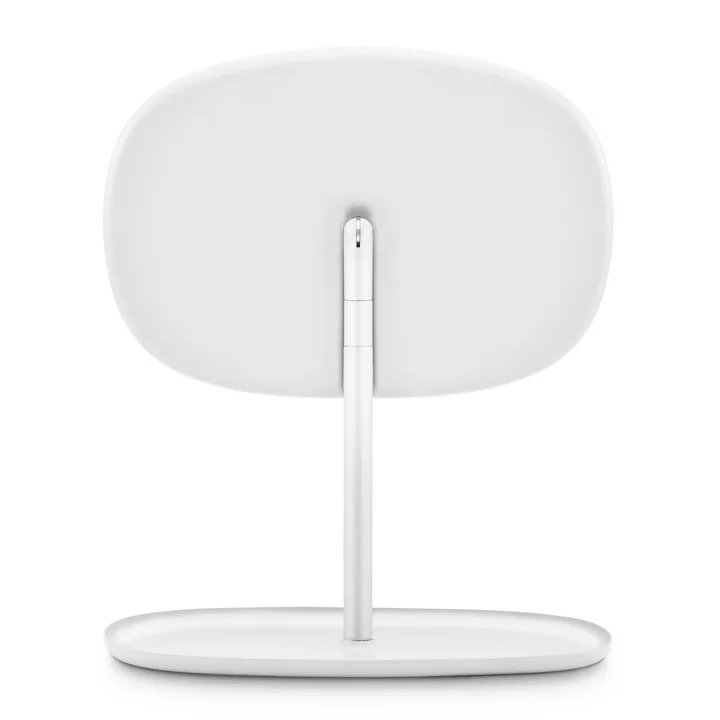 Rückseite des Flip Spiegel von Normann Copenhagen in weiß