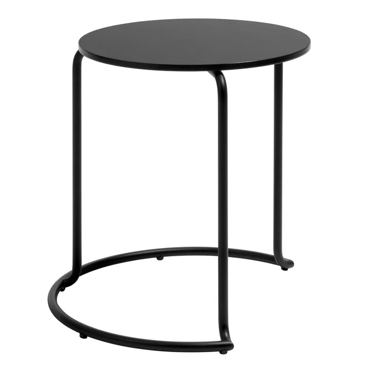 Der Side Table 606 von Artek 
