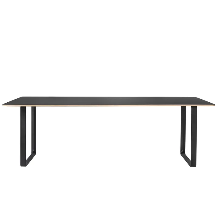 70/70 Esstisch 225 x 90 cm von Muuto in schwarz (Linoleum)