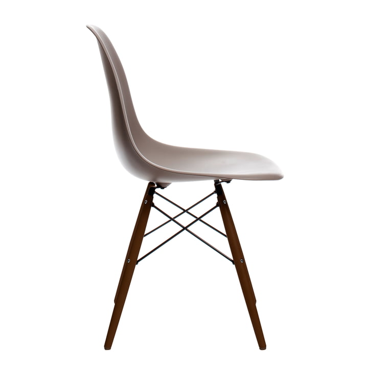 Eames Plastic Side Chair DSW von Vitra in Ahorn dunkel / mauve grau