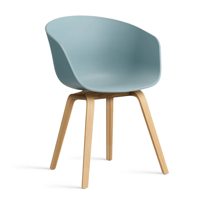About A Chair AAC 22 von HAY in Eiche matt lackiert / dusty blue