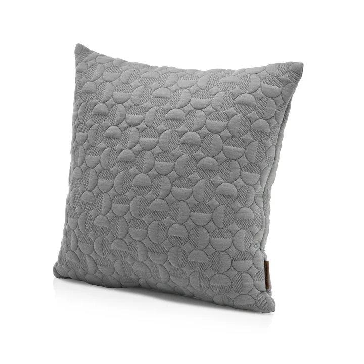Vertigo Kissen 50 x 50 cm von Fritz Hansen in Hellgrau