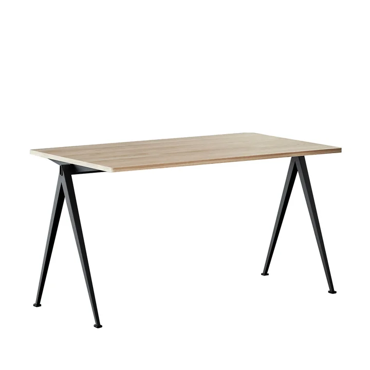 Pyramid Desk 140 x 75 cm von HAY in Schwarz / Eiche matt lackiert