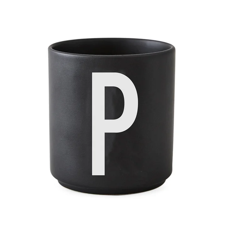 AJ Porzellan Becher P von Design Letters in Schwarz