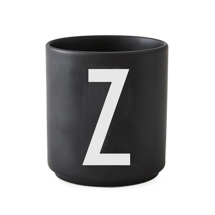 AJ Porzellan Becher Z von Design Letters in Schwarz