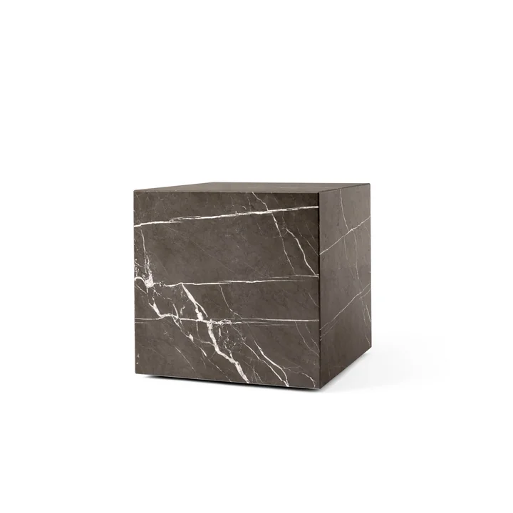 Plinth Cubic Beistelltisch von Audo in grau / braun