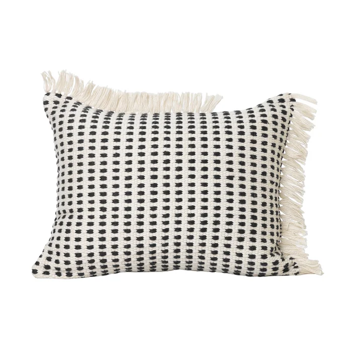 Way Outdoor Kissen, 70 x 50 cm in off-white / blau von Ferm Living