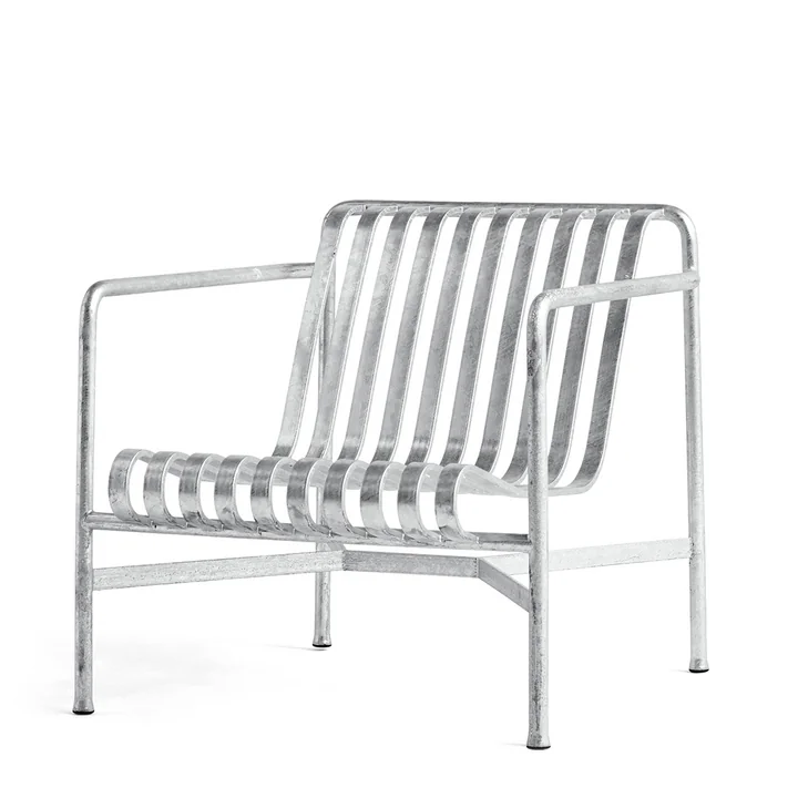 Palissade Lounge Chair low von HAY in hot galvanised