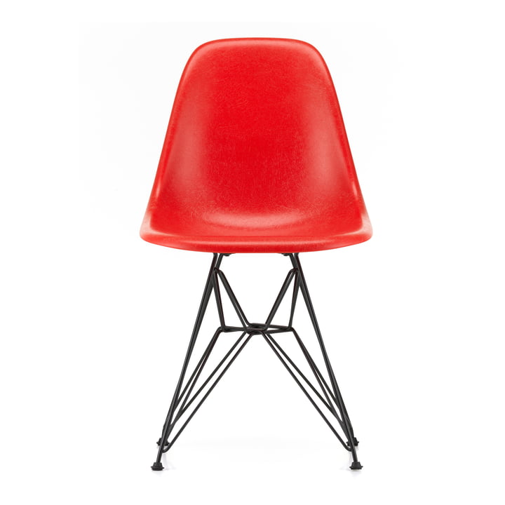Eames Fiberglass Side Chair DSR von Vitra in basic dark / Eames classic red