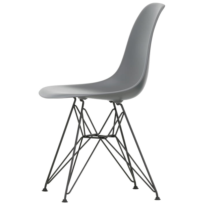 Eames Plastic Side Chair DSR von Vitra in basic dark / granitgrau