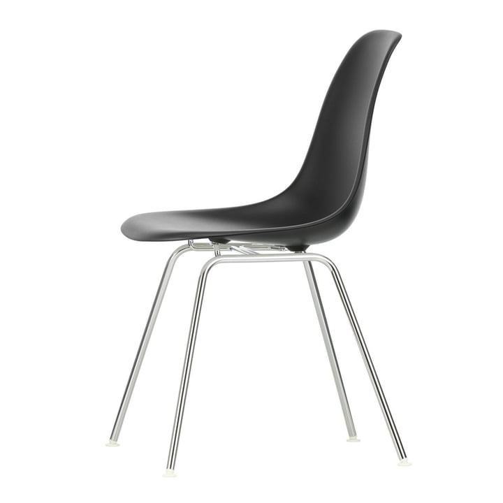 Eames Plastic Side Chair DSX von Vitra in verchromt / tiefschwarz