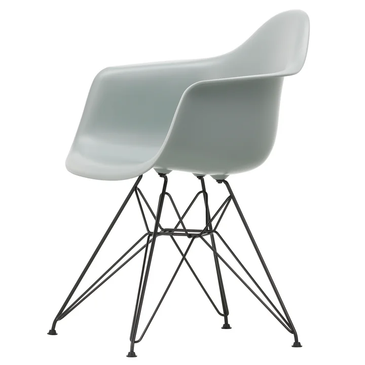 Eames Plastic Armchair DAR von Vitra in basic dark / hellgrau