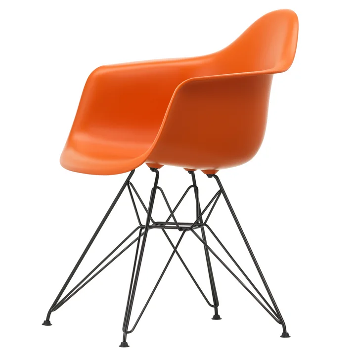 Eames Plastic Armchair DAR von Vitra in basic dark / rostorange